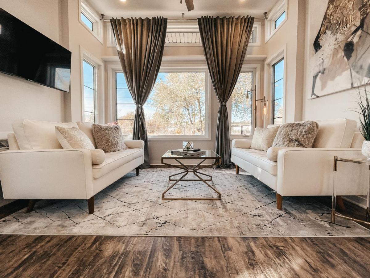 Apartment Beautiful And Elegant River Front *